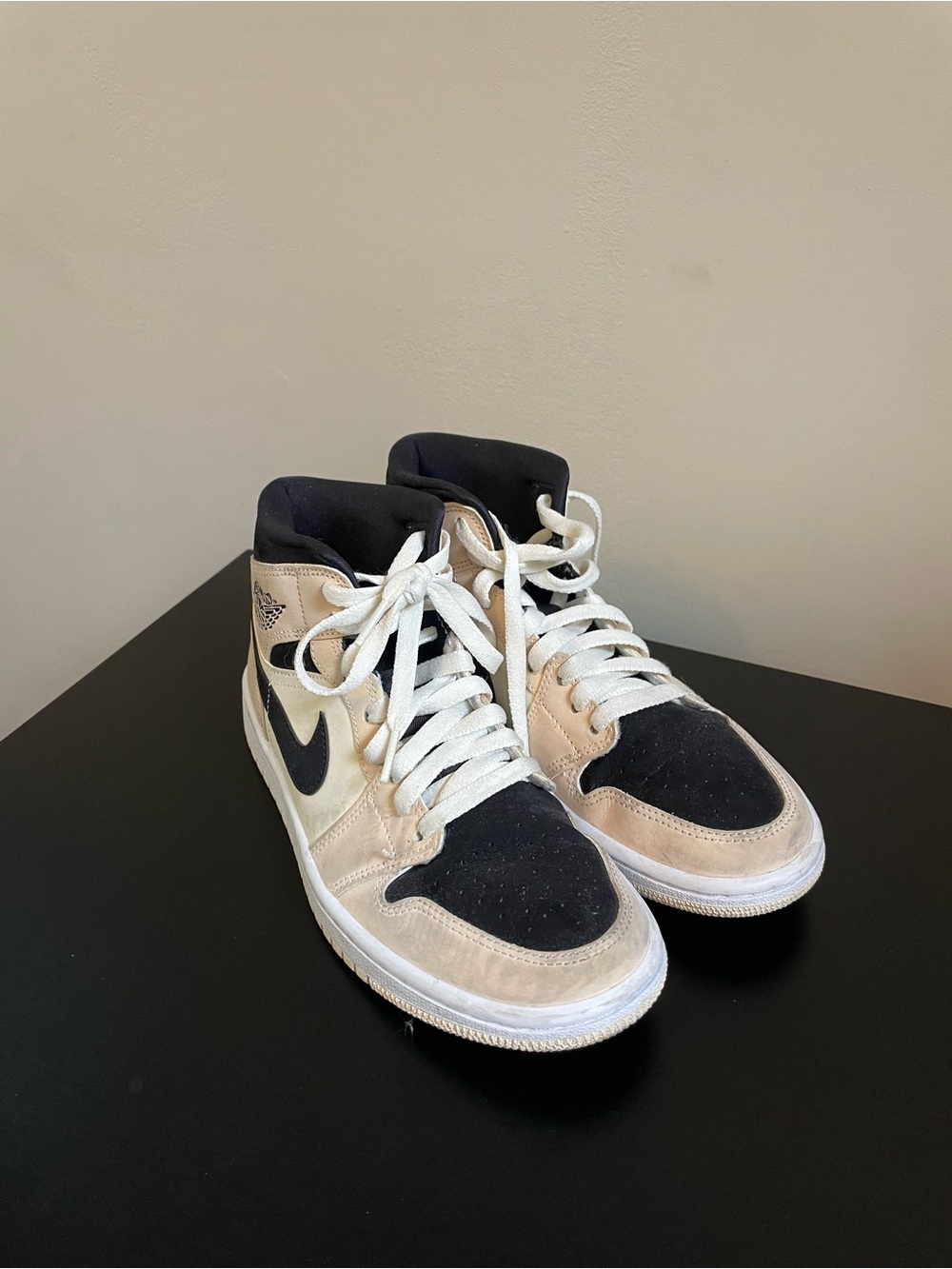 Nike Jordan Cream High-Top Sneakers Women's Size 7 - Picture 2 of 11